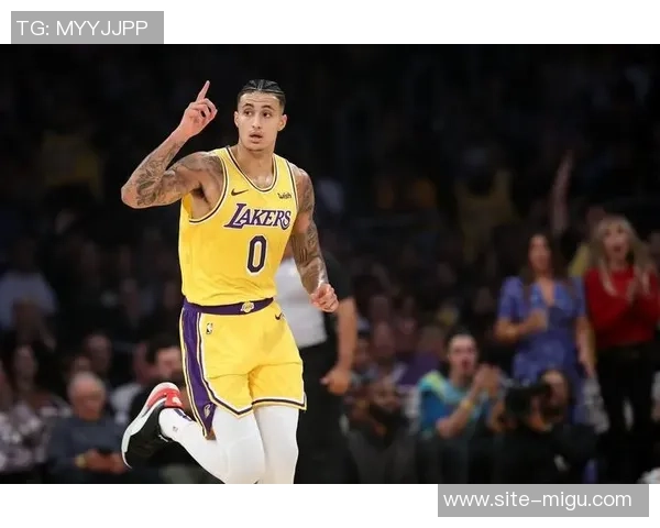 凯尔库兹马的篮球之路:从新秀到明星的蜕变与挑战 凯尔库兹马的篮球之路:从新秀到明星的蜕变与挑战